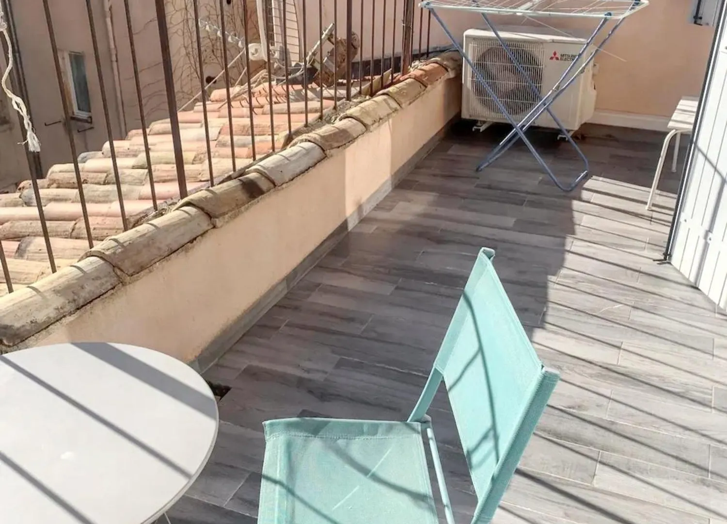 Lägenhet Studio Charmant Avec Terrasse A Aix En Provence 20 M² Vue Ville Aix-en-Provence